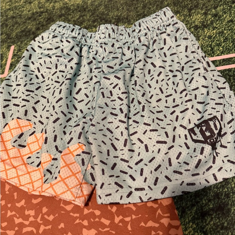 Baseball Life Style 101 Ice Cream Shorts. YXL. Mint and navy.